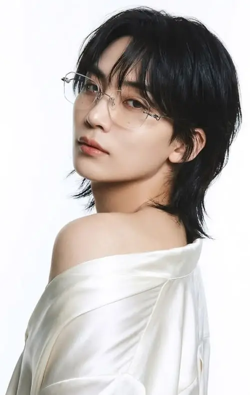 Yoon Jeonghan